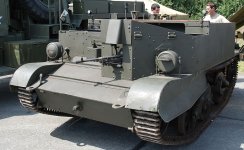 1024px-Universal_carrier_(mortar_carrier)_9-08-2008_14-53-48_(2).JPG