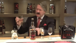 UnfortunateOrdinaryIsabellinewheatear-size_restricted.gif